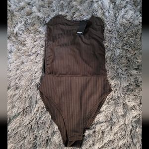 Top -Bodysuit